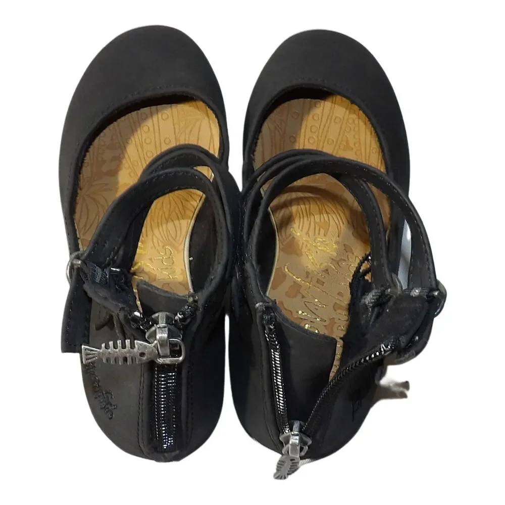 Girls Blowfish Malibu black zip up back triple buckle‎ ankle flat shoe sz 11
